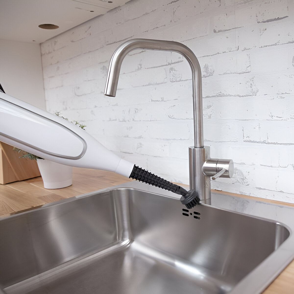 Livington Steam Twister